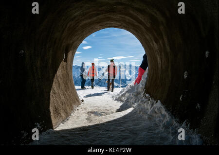 Tunnel au sommet de Nebelhorn, Oberstdorf, Kleinwalsertal (vallée de Little Walser)/Vorarlberg. Banque D'Images