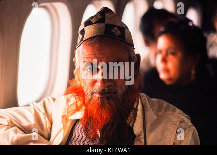 Les passagers d'un vol interne au Pakistan de Mianwali. Banque D'Images