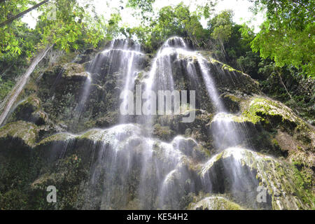 La cascade de tumalog à oslob, philippines. pic a été prise à Cebu, Philippines - septembre 2015. Banque D'Images