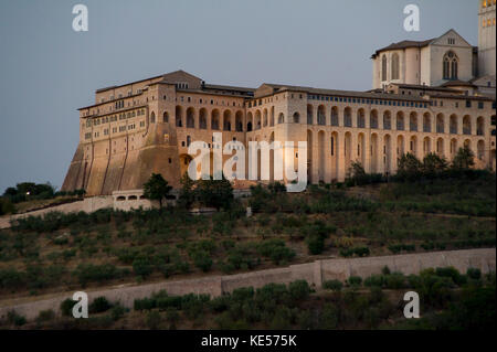 De style roman et gothique italien Sacro Convento couvent franciscain dans la liste du patrimoine mondial par l'UNESCO à Assise, en Ombrie, Italie. 27 août 2017 © Wojciech Str Banque D'Images