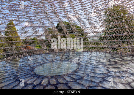 La ruche, l'expérience sensorielle à Kew Royal Botanical Gardens, Londres, conçu par Wolfgang buttress propice, uk pavilion at Expo Milan 2015. Banque D'Images