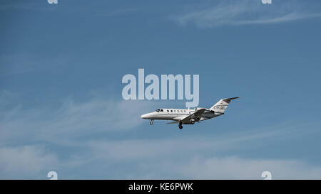 Reisen, Deutschland, Hessen, Francfort-sur-le-main, Flughafen, octobre 18. Eine Cessna 525A CitationJet CJ2 mit der Kennung OK-PBT landet auf dem Frankfur Banque D'Images