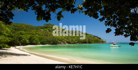 Les Seychelles, Mahe, Port Launay, plage et Pointe L'escalier, vue panoramique Banque D'Images