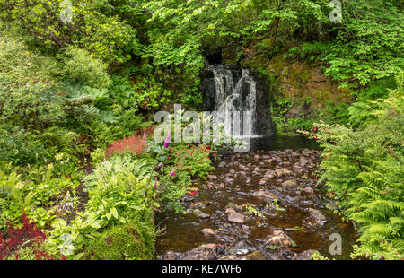 Le Jardin d'eau au château de Dunvegan, siège du clan MacLeod, île de Skye, Highland, Scotland, UK Banque D'Images
