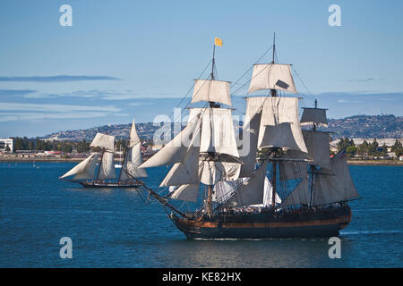 Les grands voiliers sur la baie de San Diego, CA US Banque D'Images