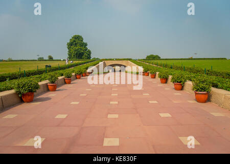 Delhi, Inde - le 25 septembre 2017 : superbe vue sur le parc où est situé le rajghat, New Delhi comme Mahatma Gandhi Memorial au lieu de crémation du corps, à Delhi Inde Banque D'Images