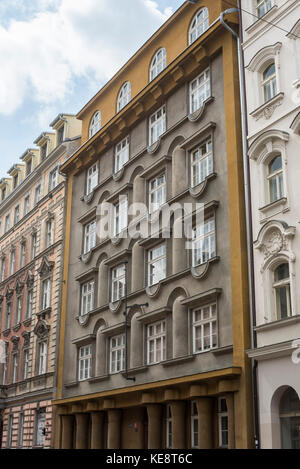 Prague. République tchèque. Coopérative des enseignants immeuble à appartements. Rondo-l'architecture cubiste, conçu par l'architecte tchèque Otakar Novotný, 1923-1924. Banque D'Images