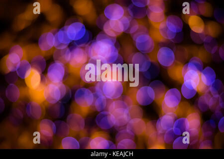 Abstract blur bokeh et de lumières. grande roue, feux arrière-plan flou. noël et nouvel an fond de Fireworks. Banque D'Images