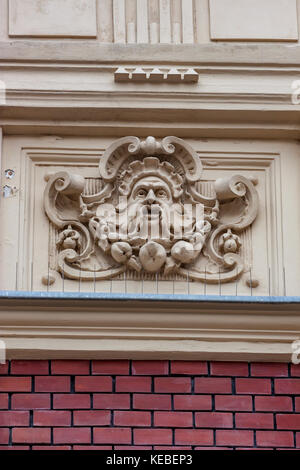 Cracovie, Pologne - juin 2012 : mascaron sur mur Banque D'Images