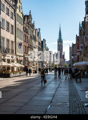 Les touristes en Long Lane à Gdansk, Pologne Banque D'Images