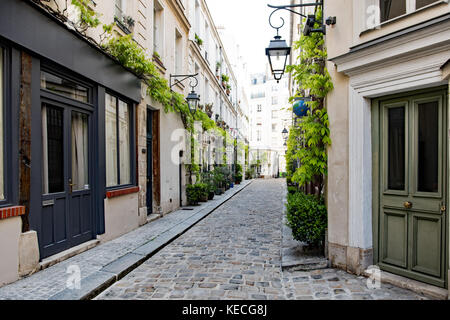 La rue vide le matin Banque D'Images