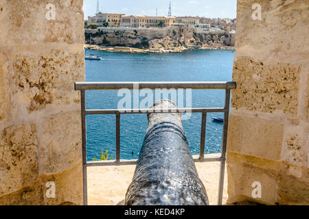 Cannon au fort St Angelo Banque D'Images