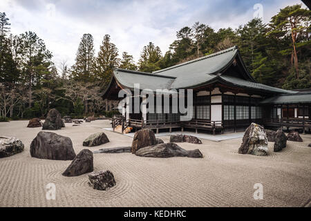 Jardin zen japonais dans le célèbre Mont Koya Banque D'Images