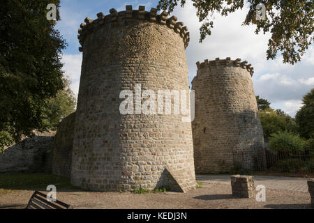 Tours, lits jumeaux, porte médiévale, entrée de la vieille ville, St Valery sur Somme Banque D'Images