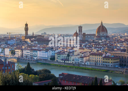 Florence city skyline avec coucher du soleil en Toscane, Italie. Banque D'Images