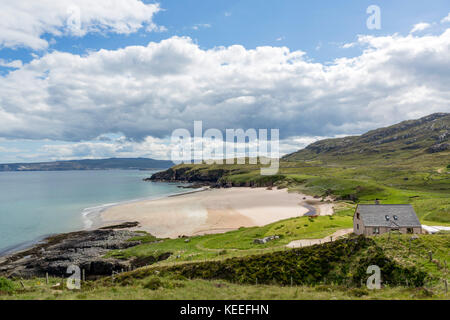 Maison sur la plage à Sangobeg, près de Durness, Sutherland, Highlands, Scotland, UK Banque D'Images