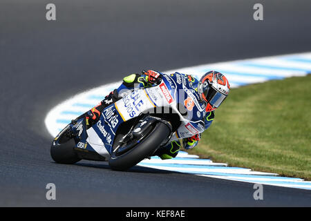 Victoria, Australie. 20 Oct, 2017. Coureur espagnol Hector Barbera sur le NO8 d'Avintia Racing Ducati quitte la Sibérie pendant une session pratique d'angle à la MotoGP 2017 d'Australie à Phillip Island Grand Prix Circuit, Victoria, Australie. Credit : Cal Sport Media/Alamy Live News Banque D'Images