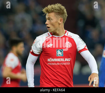 Gelsenkirchen, Allemagne. Oct 20, 2017 9 journée de bundesliga., FC Schalke 04 vs 1. FSV Mainz 05 : viktor Fischer (Mainz). Credit : juergen schwarz/Alamy live news Banque D'Images