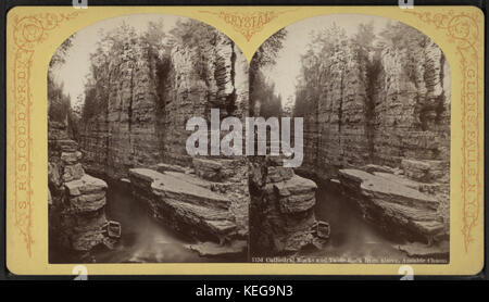 Les roches de la cathédrale et Table Rock à partir de ci-dessus, au Sable (Ausable Chasm), par Stoddard, Seneca Ray, 1844 , 1917 1844 1917 Banque D'Images