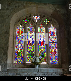 L'église du village dans le village de Stourton Wiltshire Banque D'Images