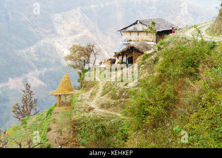 Hillside farm près de landruk, sur le circuit de l'Annapurna, au Népal. Banque D'Images