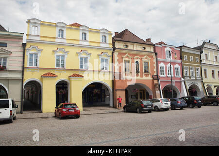 Maisons médiévales à Smetanovo náměstí) carré (Smetanovo en Litomyšl, en République tchèque. Banque D'Images