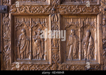 Détail de la porte ouest, devant, de la cathédrale de Santa Maria de Leon dans Leon, Castilla y Leon, Espagne Banque D'Images