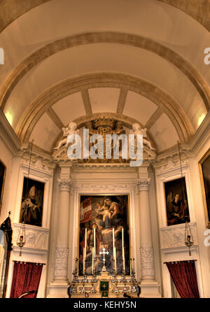 À l'intérieur de la chapelle dédiée à St Antoine l'abbé de verdala castle à Malte Banque D'Images