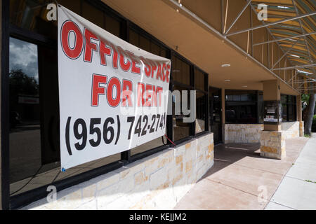 Immeuble de bureaux à louer à Harlingen, Texas, USA Banque D'Images