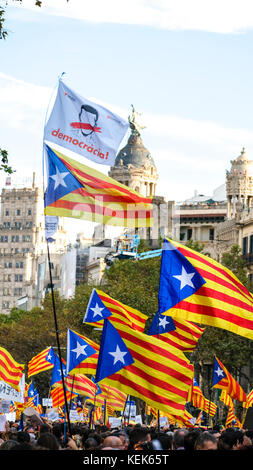 Barcelone, Espagne. 21 octobre 2017. Manifestation contre l'emprisonnement des dirigeants de la lutte pour l'indépendance crédit : carlos sanchez pereyra/Alamy Live News Banque D'Images