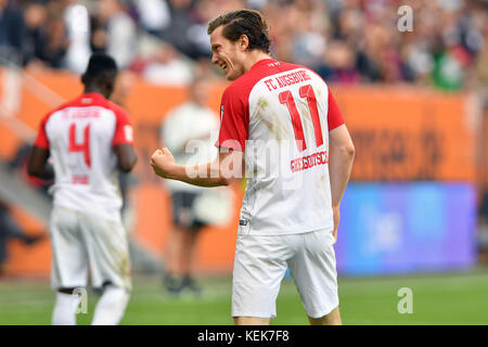 Goaljubel MICHAEL GREGORITSCH (FC Augsburg), après le but zu 1-0, Aktion, Jubilation, Freude, Begeisterung, Fussball 1. Bundesliga, 9. Spieltag, FC Augsburg (A)-Hanover 96 (H) 1-2, AM 21.10.2017 in Augsburg/Germany, WWK A R E N A. |utilisation dans le monde entier Banque D'Images