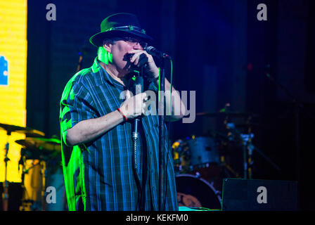 Fort Lauderdale, Floride, États-Unis. 21 octobre 2017. Blues Traveler se produit à Revolution Live en Ft. Lauderdale. 21 Octobre 2017. Crédit: Mpi140/Media Punch/Alay Live News Banque D'Images