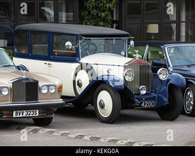 Minster sur mer, Kent, UK. 22 octobre, 2017. Un groupe de vintage Rolls Royce et Bentley se sont réunis aujourd'hui pour les propriétaires d'un rendez-vous à l'Hôtel Abbey à Minster sur mer. (Toutes les photos prises à partir d'un sentier public). Credit : James Bell/Alamy Live News Banque D'Images