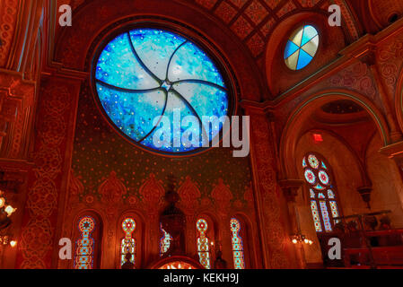 New York - mai 11, 2017 : l'Eldridge street synagogue, construite en 1887, est un monument historique national synagogue de Manhattan dans le quartier chinois les Banque D'Images