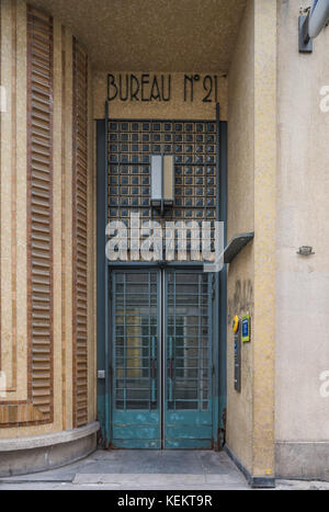 Paris, France, Art Deco louis vuitton building, LVMH Store on Avenue  Champs-Elysees, at Dusk, centre fashion, Shop, france light windows night  Stock Photo - Alamy