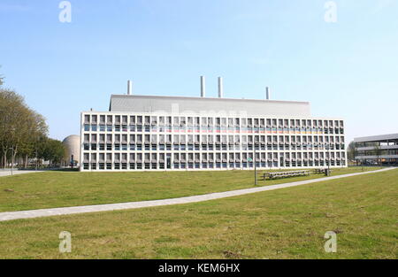 Faculté des Sciences Appliquées (Technische Natuurwetenschappen - TNW) au campus de l'Université technique de Delft, aux Pays-Bas. Le bâtiment 58 - South Building Banque D'Images