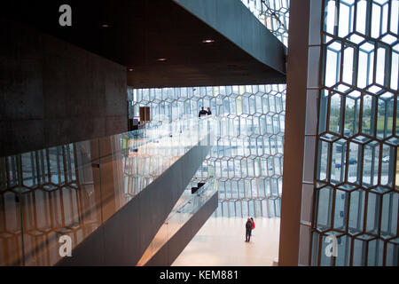 Reykjavik, Islande - 27 août 2017 : harpa concert hall, et le centre de conférence à Reykjavik Banque D'Images