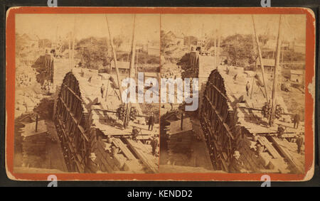 Rivière Sudbury Conduit, B.W.W., div. 4, sec. 15, 18 oct., 1876. Vue depuis Needham banque du fleuve Charles, montrant le côté nord du pont, à partir de Robert N. Dennis collection de vues stéréoscopiques 2 Banque D'Images