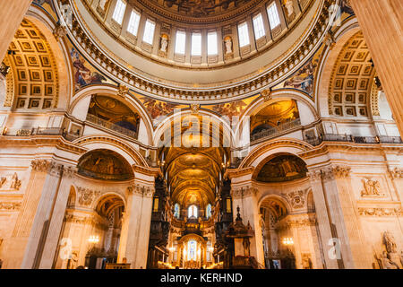 L'Angleterre, Londres, St Paul's Cathedral, vue intérieure Banque D'Images