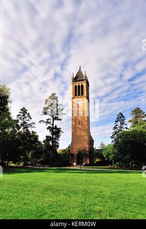 Un campus monument, le Stanton Memorial Carillon de l'Université d'Iowa à Ames, Iowa, USA. Banque D'Images