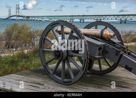 Le fort Michilimackinac, Mackinac Bridge, au Michigan ; Michilimackinac State Historic Park, USA par Bruce Montagne/Dembinsky associés Photo Banque D'Images