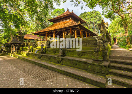 Forêt des Singes d'Ubud : le Temple sur Bali, Indonésie. Banque D'Images