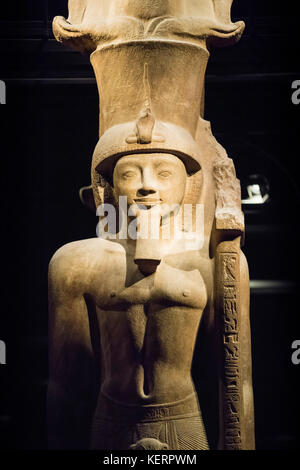 Turin. L'Italie. Portrait statue de pharaon égyptien Seti II portant une couronne atef. Museo Egizio (Musée Égyptien) 19e dynastie XIX Banque D'Images