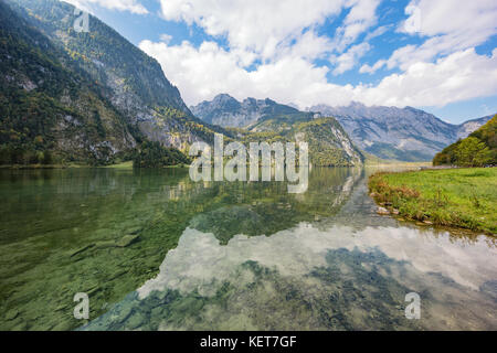 Le konigssee vu de la rive sud à saletalm Banque D'Images