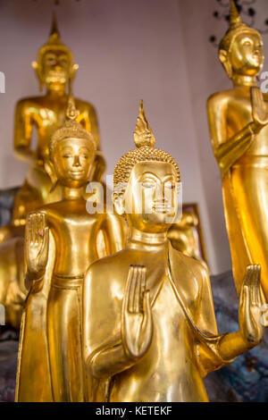 Bouddhas d'or de Wat Pho à Bangkok, Thaïlande Banque D'Images