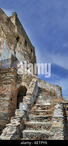 Bisti tower dans Stenies village, dans l'île d'Andros, Grèce Banque D'Images