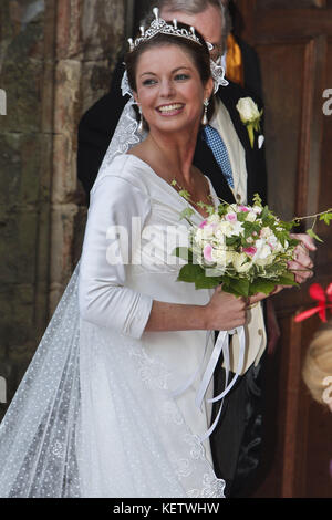 Bruxelles, BELGIQUE - 20 NOVEMBRE: Bernardo Guillermo et son partenaire Eva Prinz-Valdes assiste à la princesse Annemarie Gualtherie van Weezel et au prince Carlos de Bourbon de Parme Royal Wedding à l'Abbaye de la Cambre le 20 novembre 2010 à Bruxelles, Belgique Personnes: Princesse Annemarie transmission Ref: MNCUK1 Hoo-Me.com / MediaPunch Banque D'Images