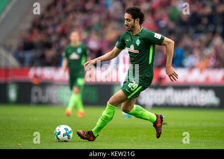 Cologne, Allemagne. 22 octobre 2017. Ishak Belfodil de Brême pendant le match de football allemand Bundesliga entre 1. FC Cologne et Werder Brême au stade RheinEnergieStadion à Cologne, Allemagne, le 22 octobre 2017. Crédit : Marius Becker/dpa/Alamy Live News Banque D'Images