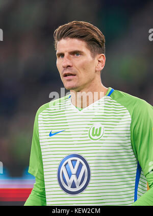 Wolfsburg, Allemagne. 22 octobre, 2017. 1. part ligue de soccer allemand, Wolfsburg, le 22 octobre 2017 Mario Gomez, wob 33 portrait du vfl wolfsburg - tsg 1899 hoffenheim 1-1 1.allemand division Soccer League , wolfsburg au 22 octobre 2017, la saison 2017-2018 © Peter schatz / alamy live news Banque D'Images