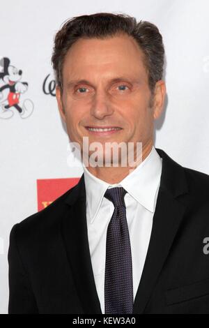 Tony goldwyn aux arrivées pour 2017, remise des prix l'égard glsen Beverly Wilshire Hotel, Los Angeles, CA, 20 octobre 2017. Photo par : Priscilla grant/everett collection Banque D'Images